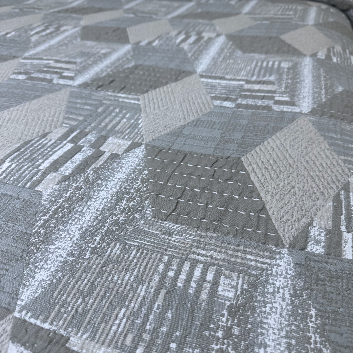 Sobrecama diva rombo taupe