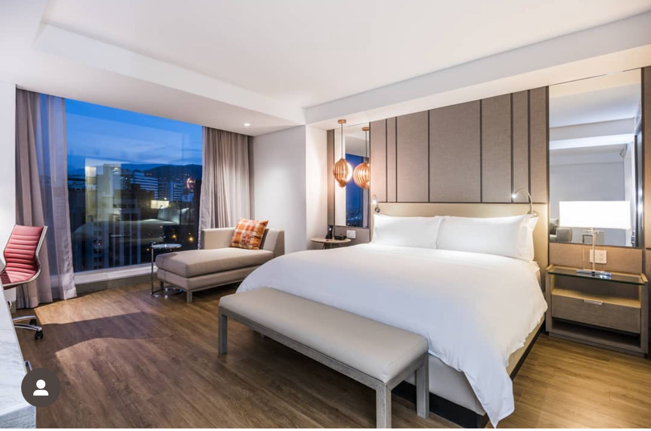 Juego de Sábanas Hotel 200 hilos 50/50 blanco