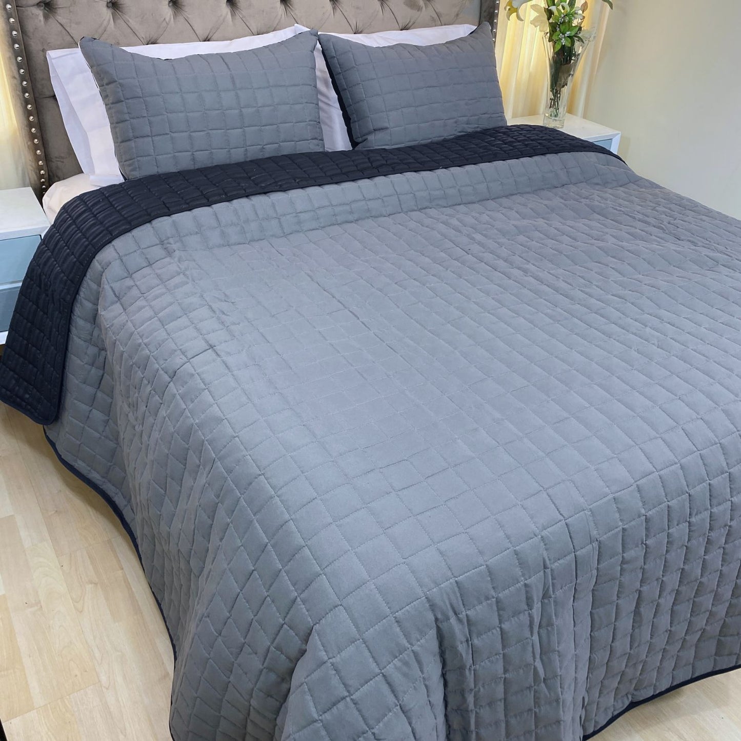 Edredón quilt doble faz negro-gris