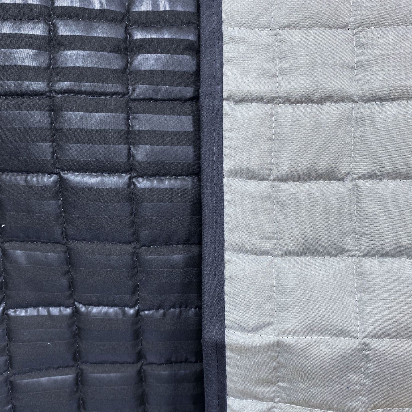 Edredón quilt doble faz negro-gris
