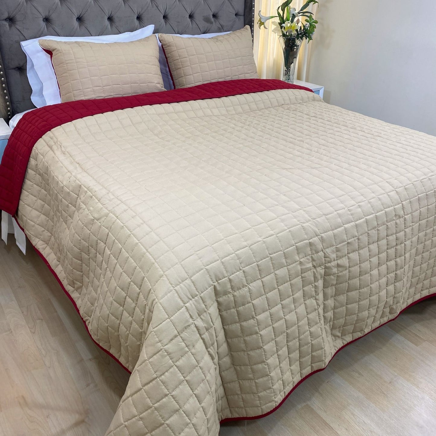 Edredón quilt doble faz vinotinto-camel