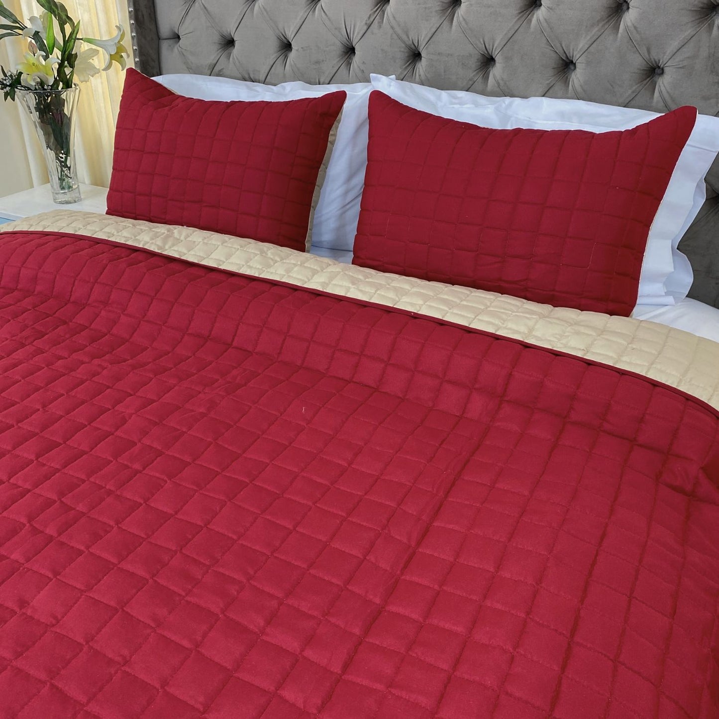 Edredón quilt doble faz vinotinto-camel