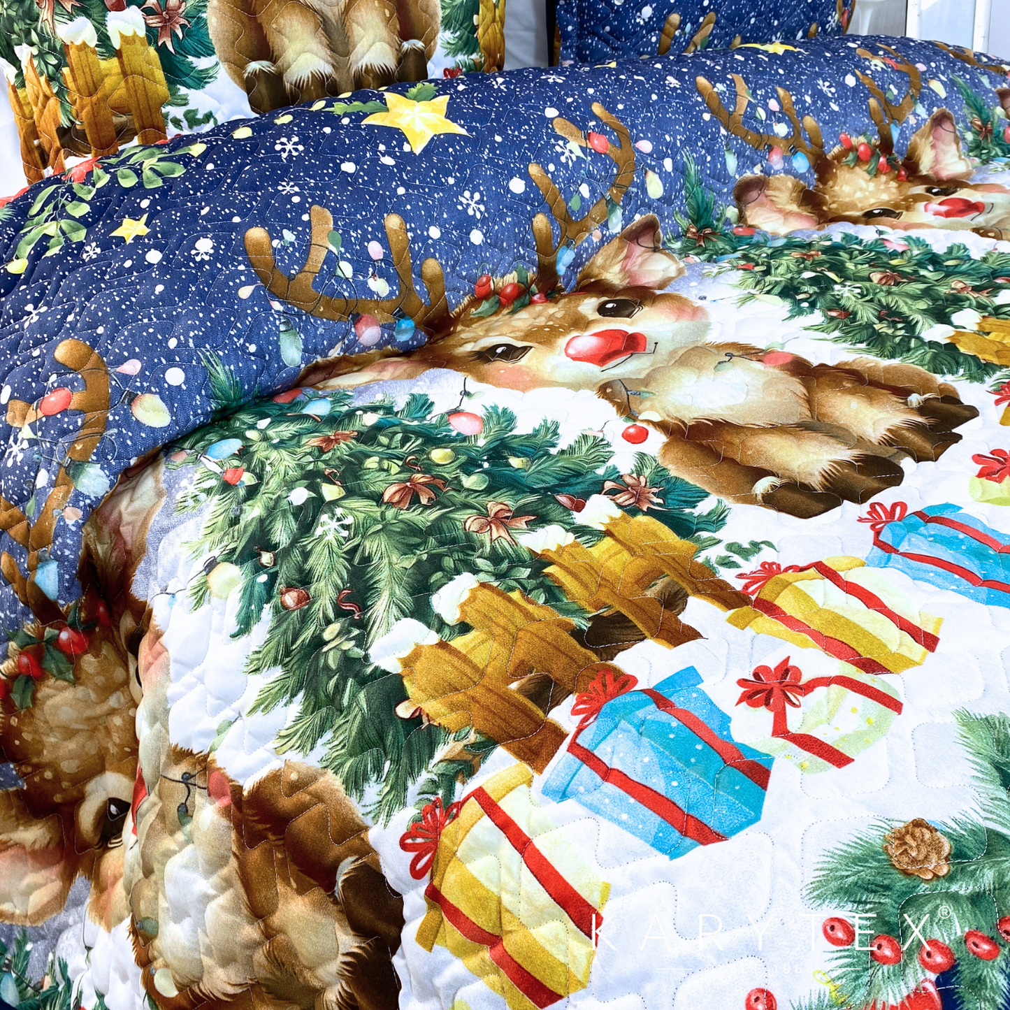 Edredón Navidad BAMBY doble faz con unicolor ROJO, Incluye funda(s) de almohadones decorativos