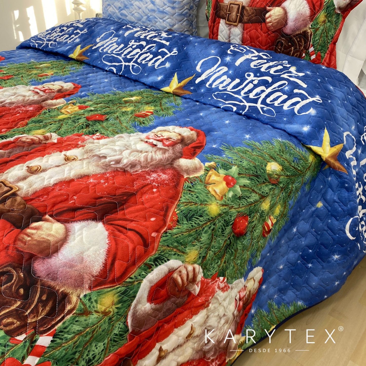 Edredón Navidad SANTA CLAUS doble faz con unicolor AZUL. Incluye funda(s) de almohadones decorativos (Copia)